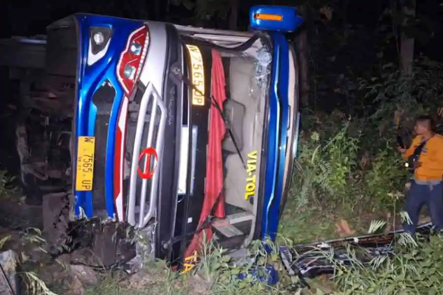 Ini Cerita Kru Bus Sugeng Rahayu yang Terguling di Ngawi Foto Berita Jatim