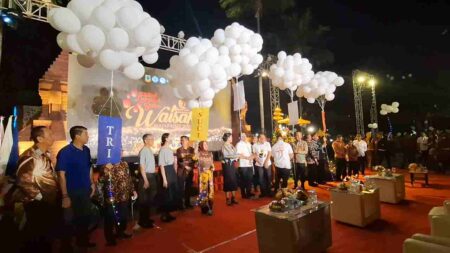 Caption : Festival Lampion Balon 2024 di Alun-alun Wiraraja Kota Mojokerto. [Foto : Misti/beritajatim.com]