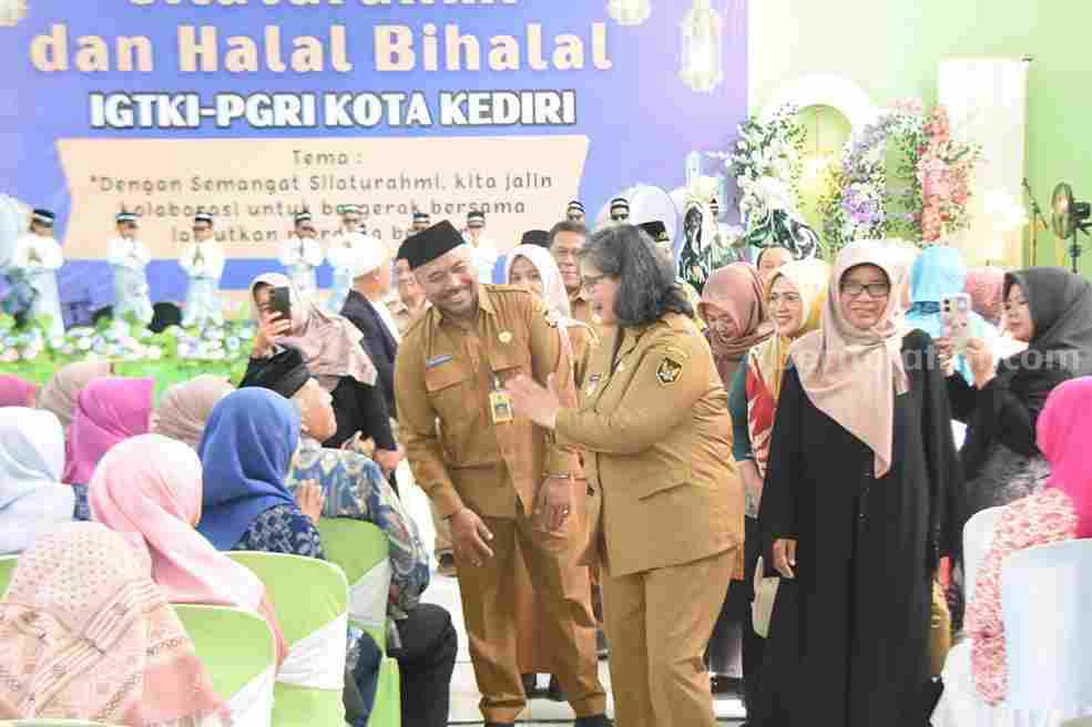 Pj Wali Kota Zanariah Silaturahmi dan Halal Bihalal Bersama IGTKI Kota Kediri Foto Berita Jatim
