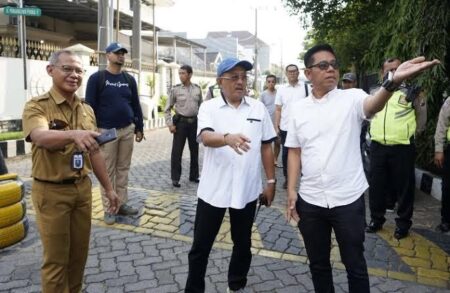 Wakil Wali kota Surabaya, Armuji atau Cak Ji.