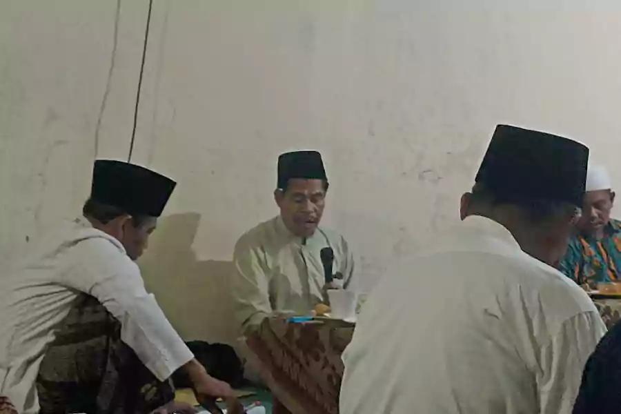 Gus Baha saat menyampaikan Laporan Pertanggung Jawaban kepengurusan Himasal Cabang Trenggalek 2019-2024.