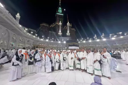 Jemaah Haji saat berada di tanah suci. [foto: Ist/beritajatim.com]