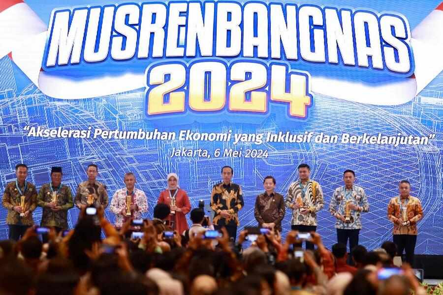 Bupati Banyuwangi Raih Penghargaan dari Presiden Jokowi, Tapi Pesannya Tegas Foto Berita Jatim
