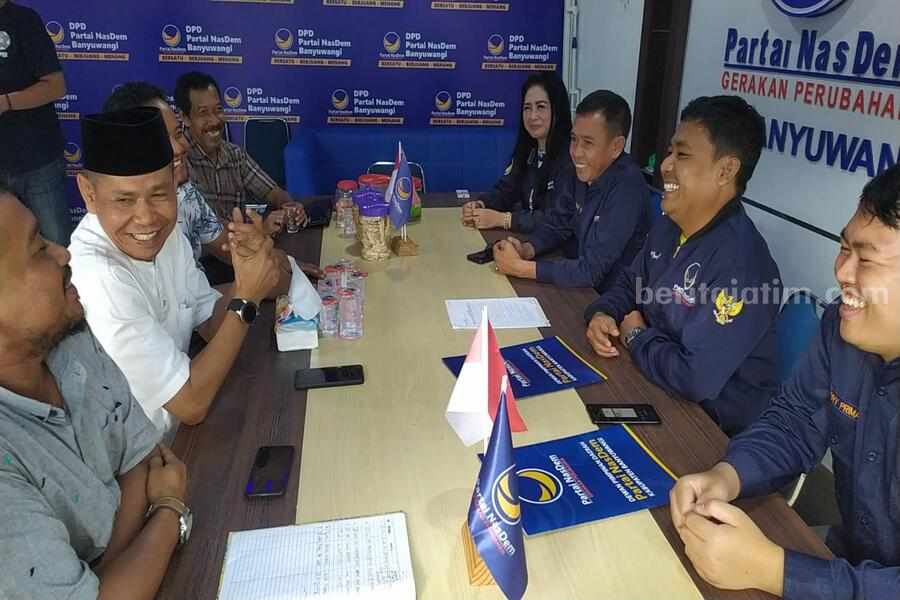 Ali Ruchi Daftar Cabup Banyuwangi ke Partai NasDem di Tanggal Cantik Foto Berita Jatim