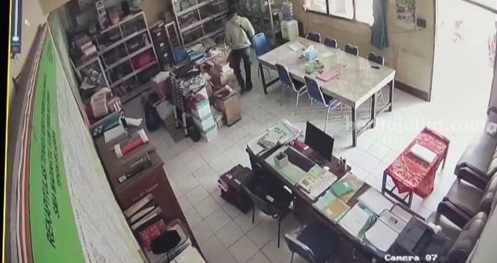 Sekolah di Jombang Disatroni Maling, Laptop dan Uang Amblas Foto Berita Jatim