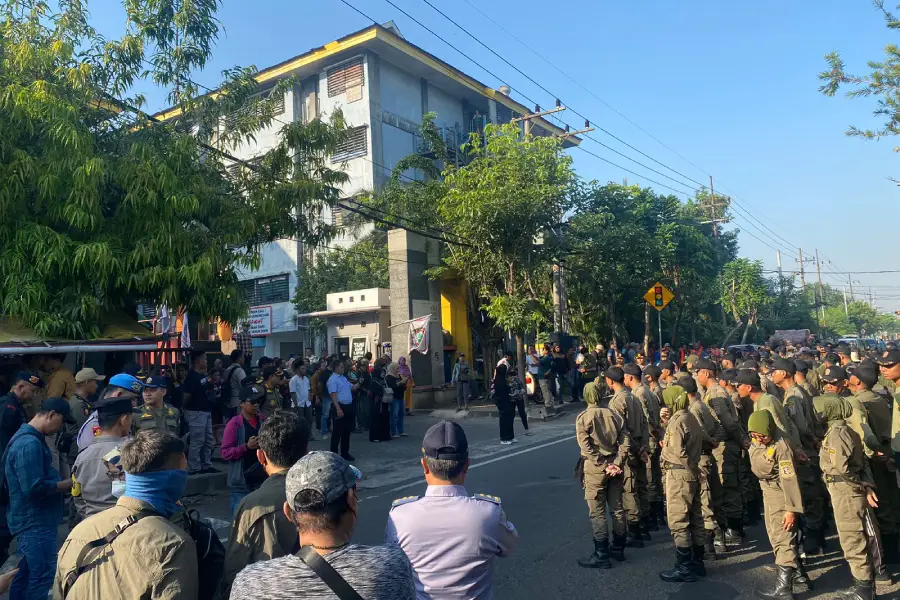 Rusunawa Gunungsari Ditertibkan, Warga Luar Surabaya Pulang Sendiri Foto Berita Jatim