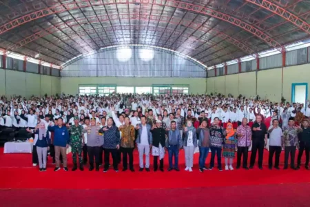 Pelantikan dan pengambilan sumpah PPS se-Kabupaten Lamongan, yang digelar di Gedung Sabudga, Unisda Lamongan.