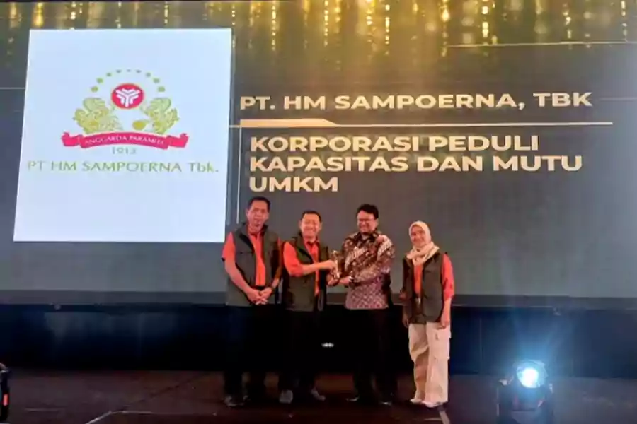 Bantu UMKM Berdaya, Sampoerna Terima Penghargaan Beritajatim Award 2024 Foto Berita Jatim