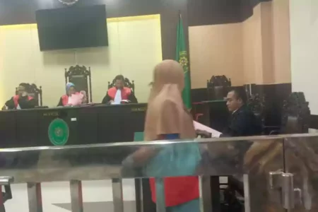 Persidangan Fitria terdakwa pembunuhan ibu muda Siti Maimuna.