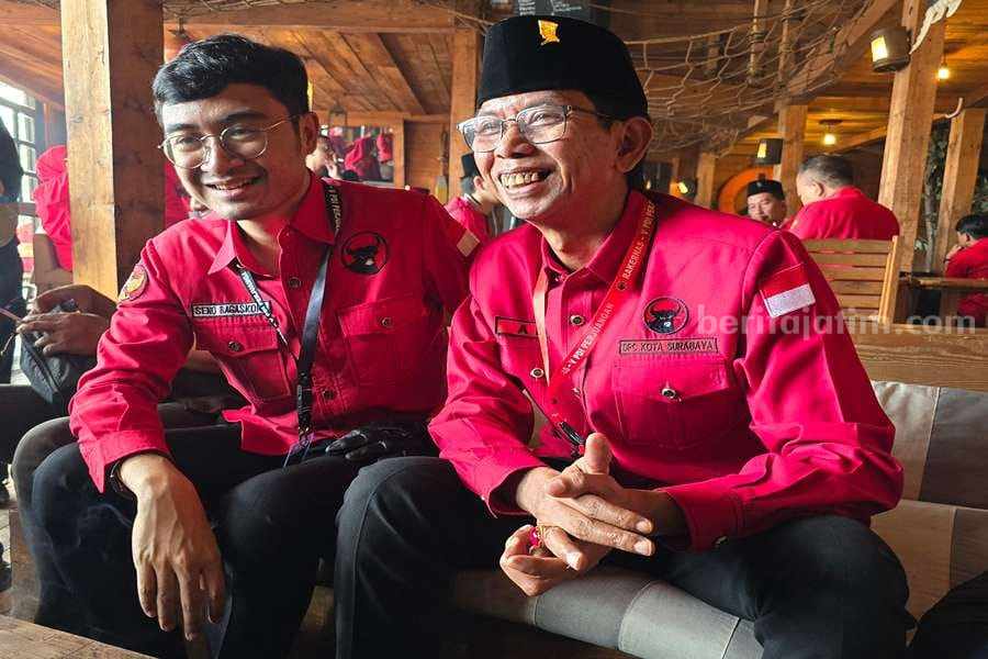 Jubir Partai Seno Bagaskoro dan Ketua DPC PDIP Kota Surabaya, Adi Sutarwijono
