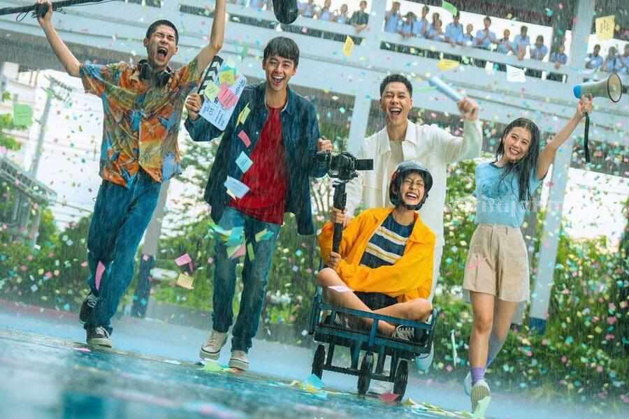 Demam Film Thailand, “Not Friends” Siap Tayang di Netflix Mulai 14 Juni!