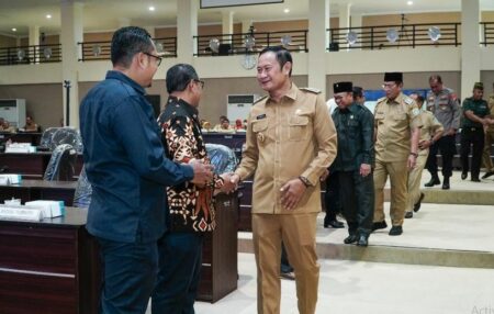 Bupati Lamongan Tanggapi Pandangan Umum Fraksi DPRD Atas Pertanggungjawaban APBD 2023