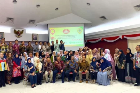 Wow! Unesa Berikan Pelatihan Pembelajaran Inkuiri di Negeri Jiran Pelatihan pembelajaran inkuiri di Aula KBRI Indonesia Kuala Lumpur. (Istimewa)