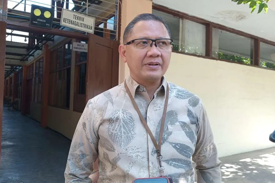Kepala Dinas Pendidikan Provinsi Jawa Timur, Aries Agung Paewai.