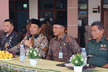 Plt Bupati H. Subandi Berencana Beli Beras Petani Sidoarjo
