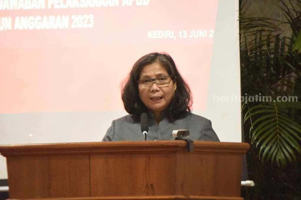 Pj Wali Kota Kediri Sampaikan Nota Keuangan Atas Pertanggungjawaban Pelaksanaan APBD TA 2023