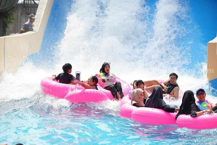 Hawai Waterpark Hadirkan Petualangan Ombak Besar ‘Maui Wave Rider’