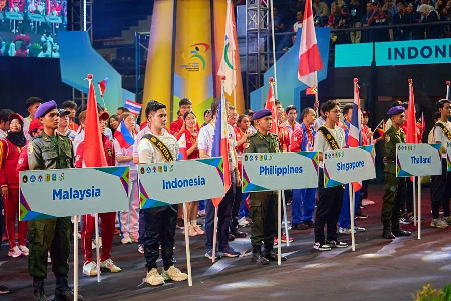 Opening ASEAN University Games 2024 di Unesa.