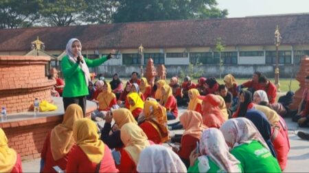 Jumat Bangkit, Upaya Pemkab Mojokerto Tingkatkan Kesehatan ASN foto beritajatim