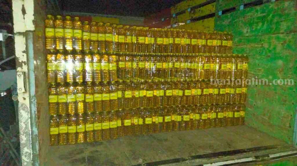 Polres Malang Grebek Pabrik Minyak Goreng Ilegal, 7 Orang Diamankan
