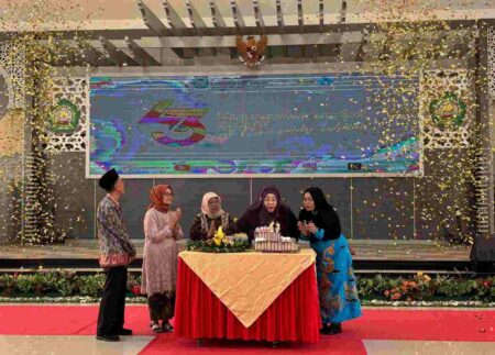 Dies Natalis ke-43 FEB Unisma Usung Spirit Entrepreneurial