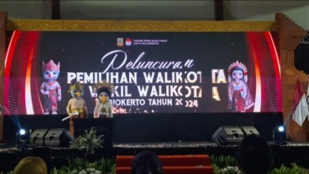 Maskot Kerto dan Kerti KPU Kota Mojokerto untuk Pilwali Kota Mojokerto. [Foto : Misti/beritajatim.com]
