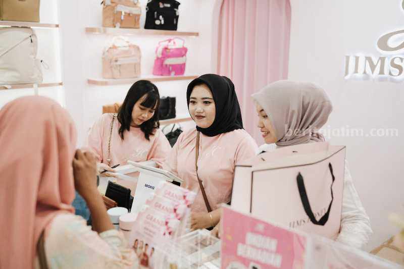 Jims Honey Surabaya, Surga Belanja Fashion Terjangkau
