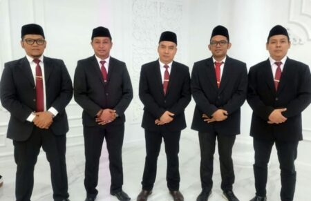 Lima komisioner KPU Kabupaten  Mojokerto ditetapkan KPU RI. [Foto : ist]