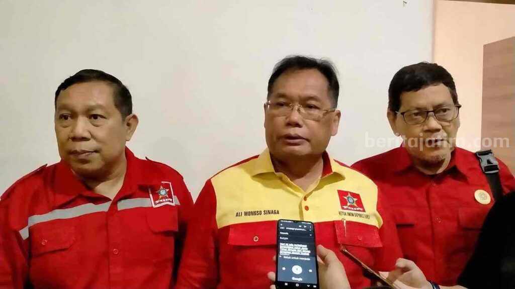 Ketua Dewan Pimpinan Nasional (Depinas) SOKSI, Ali Wongso Sinaga, mengumumkan komitmen organisasi untuk memperluas jangkauan pendidikan hingga ke desa-desa di Jawa Timur.
