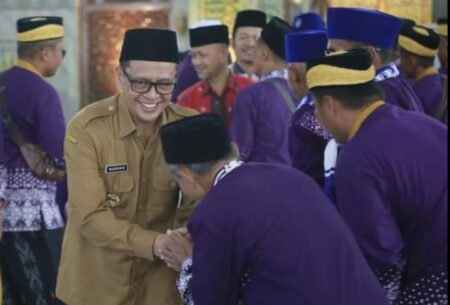 Pemberangkatan Jemaah Haji Pamekasan Dijalankan Maraton