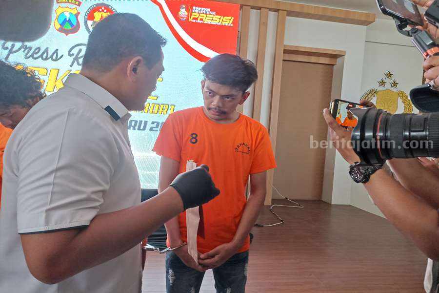 DP saat dirilis di Polrestabes Surabaya.