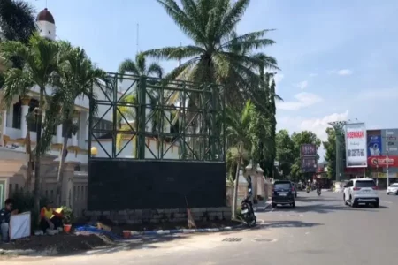 Ponorogo Kucurkan Rp1,2 M Bangun Videotron Buat Nobar Timnas foto beritajatim