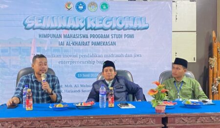 Harisandi Savari di IAI Al-Khairat Pamekasan: Pendidik Bisa Sambil Bisnis