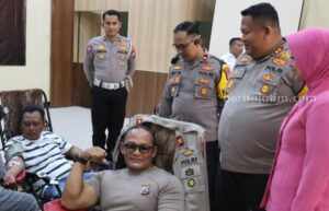Donor Hingga Khitanan Gratis Jadi Bhaksos Polres Pamekasan Sambut Hari Bhayangkara