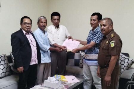 Kejari Bojonegoro Hentikan Tuntutan ke Warga Curi Ayam Kades
