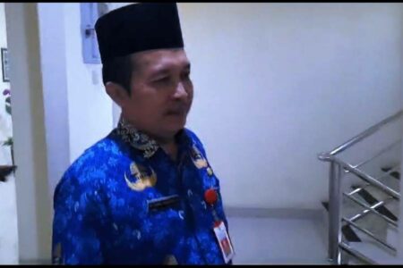 Kepala Bappeda Bojonegoro Bungkam Usai Beri Kesaksian Dugaan Korupsi Mobil Siaga