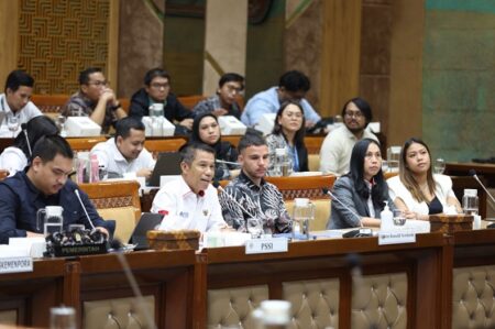 PSSI: Calvin Verdonk dan Jens Raven Segera Bela Timnas Sekjen PSSI Yunus Nusi bersyukur atas persetujuan rekomendasi proses naturalisasi yang diberikan Komisi X dan Komisi III kepada Calvin Verdonk dan Jens Raven.