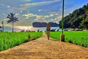 Pantai Kuyon