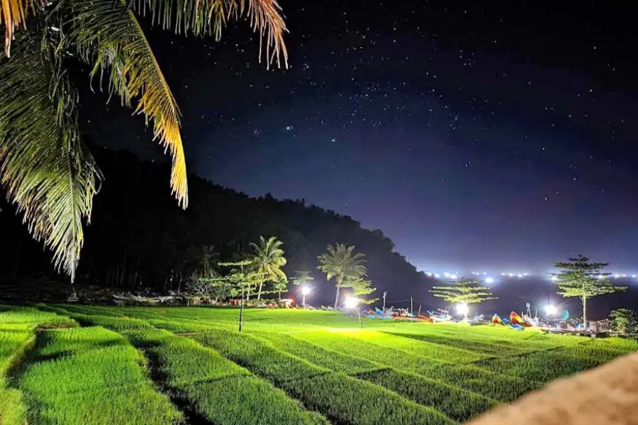 Pantai Kuyon