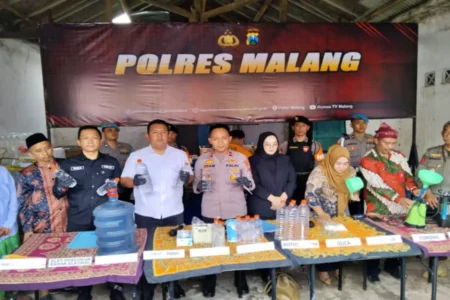 Polisi Bongkar Home Industry Miras Ilegal di Pakis Malang