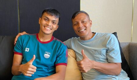 Lepas dari Persebaya, Rian Bawa Persib Juara dan Ikuti Jejak Sang Ayah