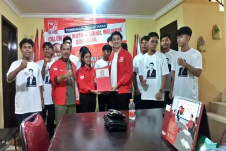 Bro Richard Handiwiyanto Mendaftar Calon Wali Kota Surabaya Richard Handiwiyanto