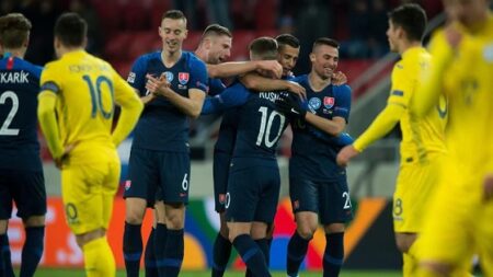 Euro 2024: Berikut Preview Pertandingan dan Prediksi Skor Slovakia Vs Ukraina Para pemain Slovakia merayakan gol ke gawang Ukraina dalam ajang UEFA Nations League 2018. Foto: AFP
