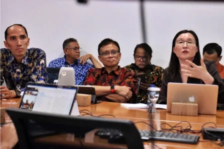 Dinamika Politik Islam dan Masa Depan Demokrasi di Indonesia: Catatan dari Diskusi Publik Universitas Paramadina Diskusi Paramadina