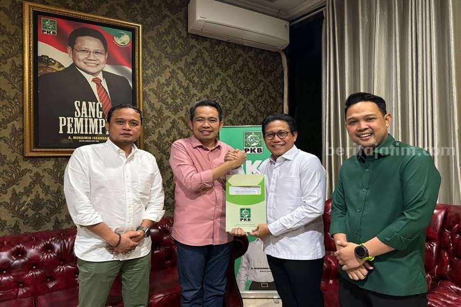 Pilkada Jember, DPP PKB Serahkan Rekom ke Gus Fawait