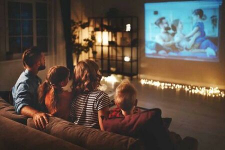 Rekomendasi Film Korea untuk Ditonton Saat Weekend Bersama Keluarga