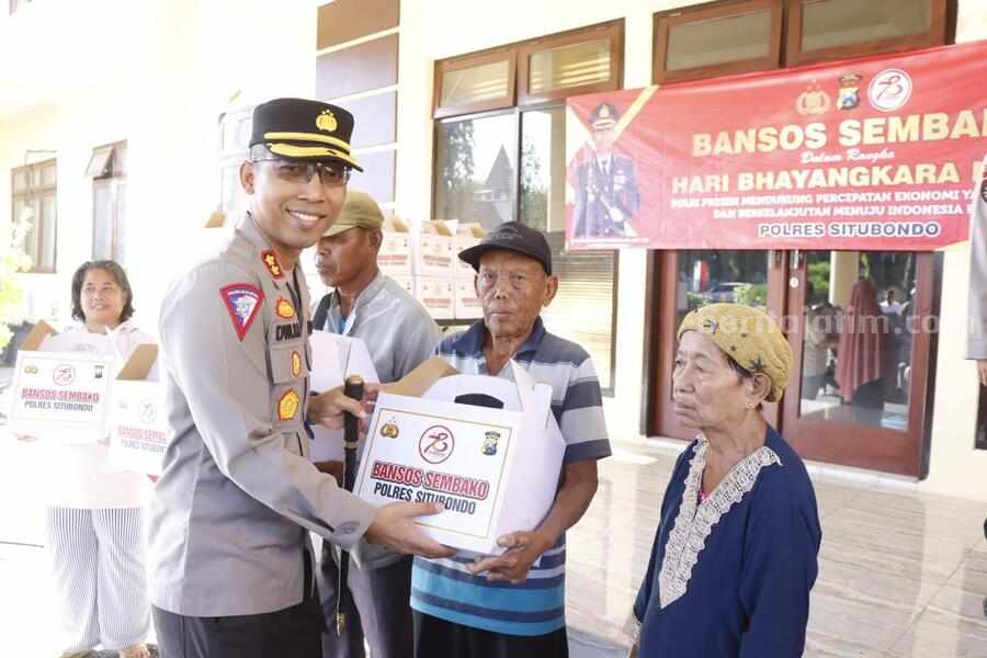 - Sebanyak 78 warga kurang mampu dari berbagai wilayah menyambangi Mapolres Situbondo.