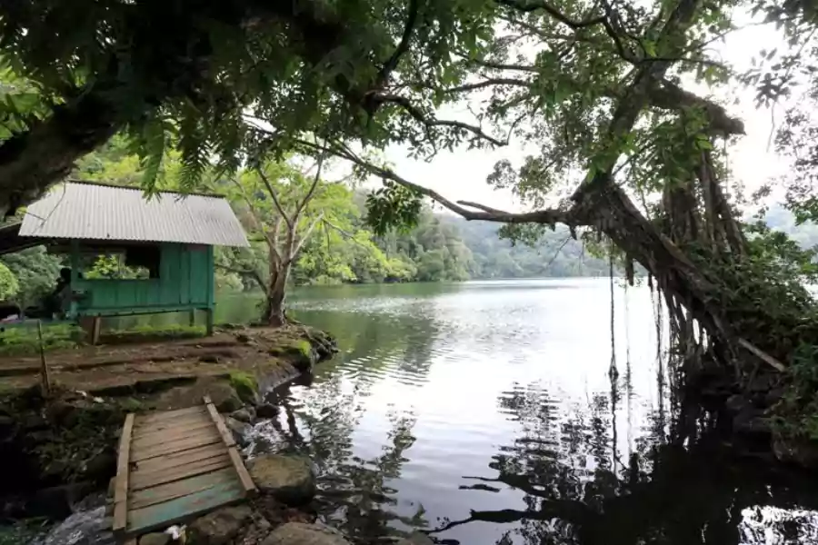 Danau Kastoba Gresik. (disparekrafbudpora.gresikkab.go.id/)