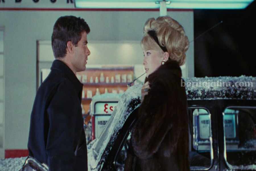 The Umbrellas of Cherbourg (imdb.com)