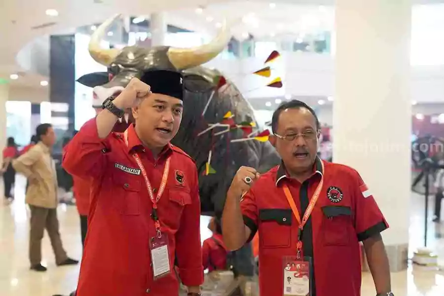 Eri Cahyadi dan Armuji kompak.